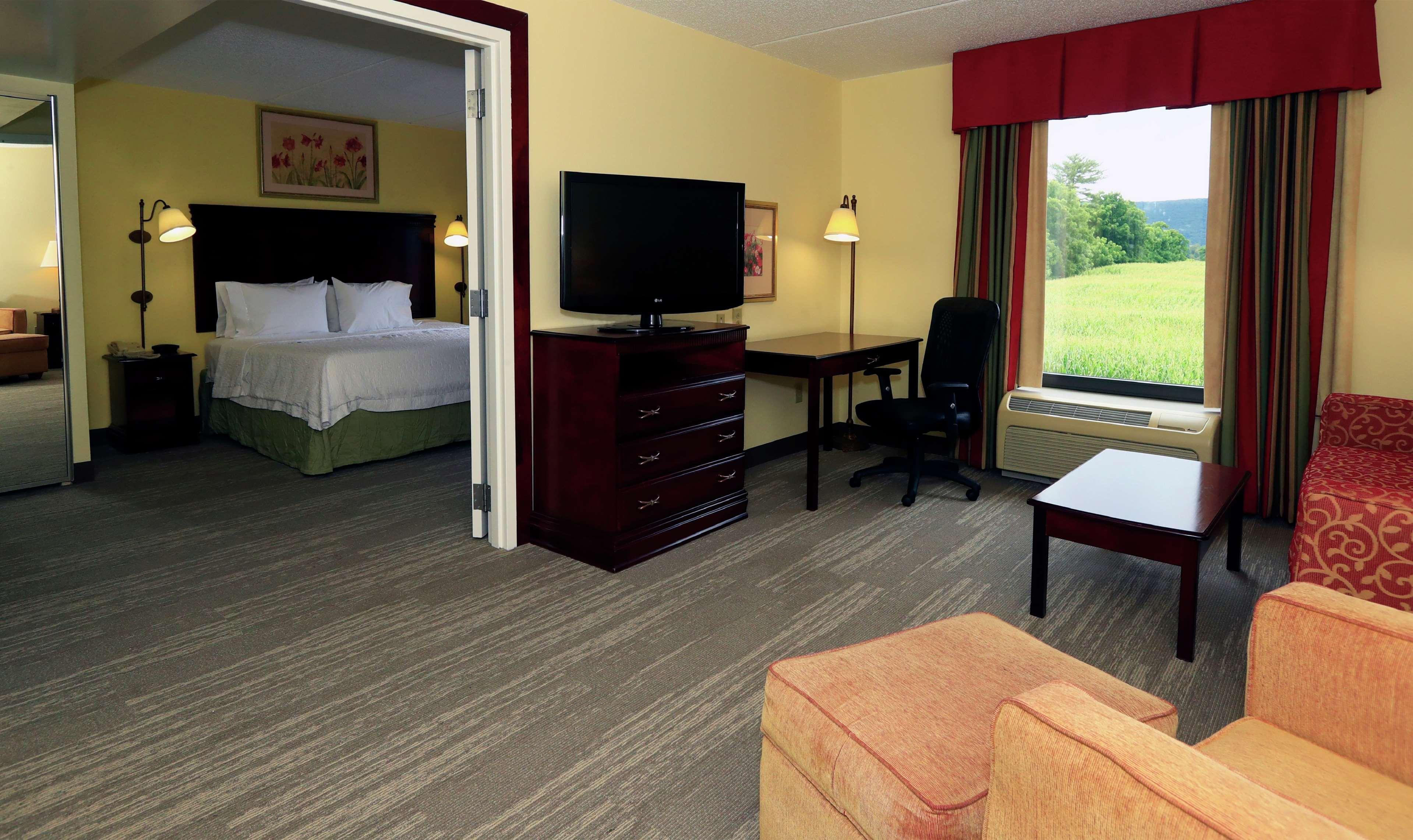 Hampton Inn And Suites Of Lamar Mill Hall Экстерьер фото