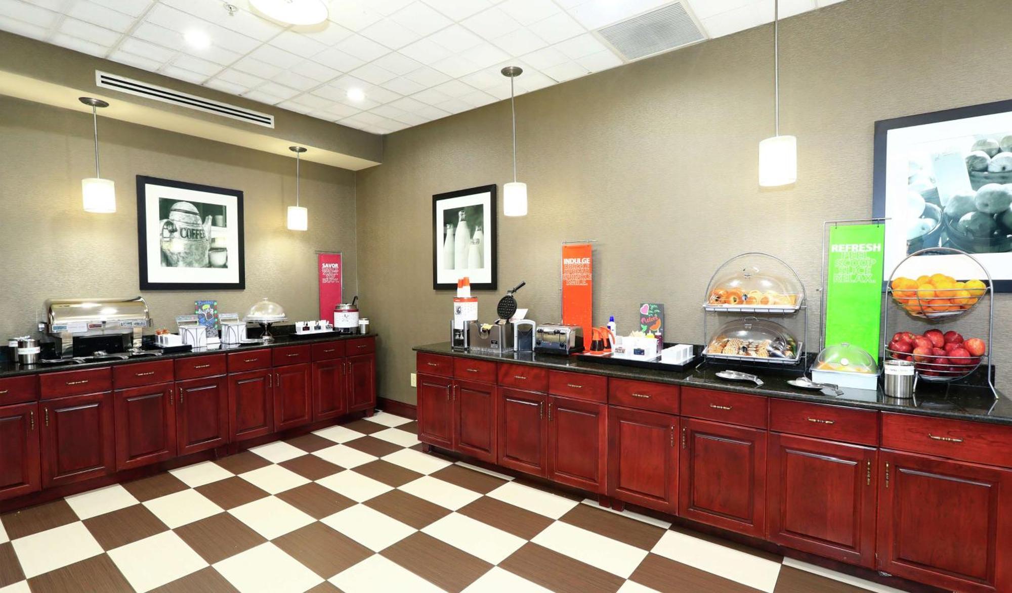 Hampton Inn And Suites Of Lamar Mill Hall Экстерьер фото