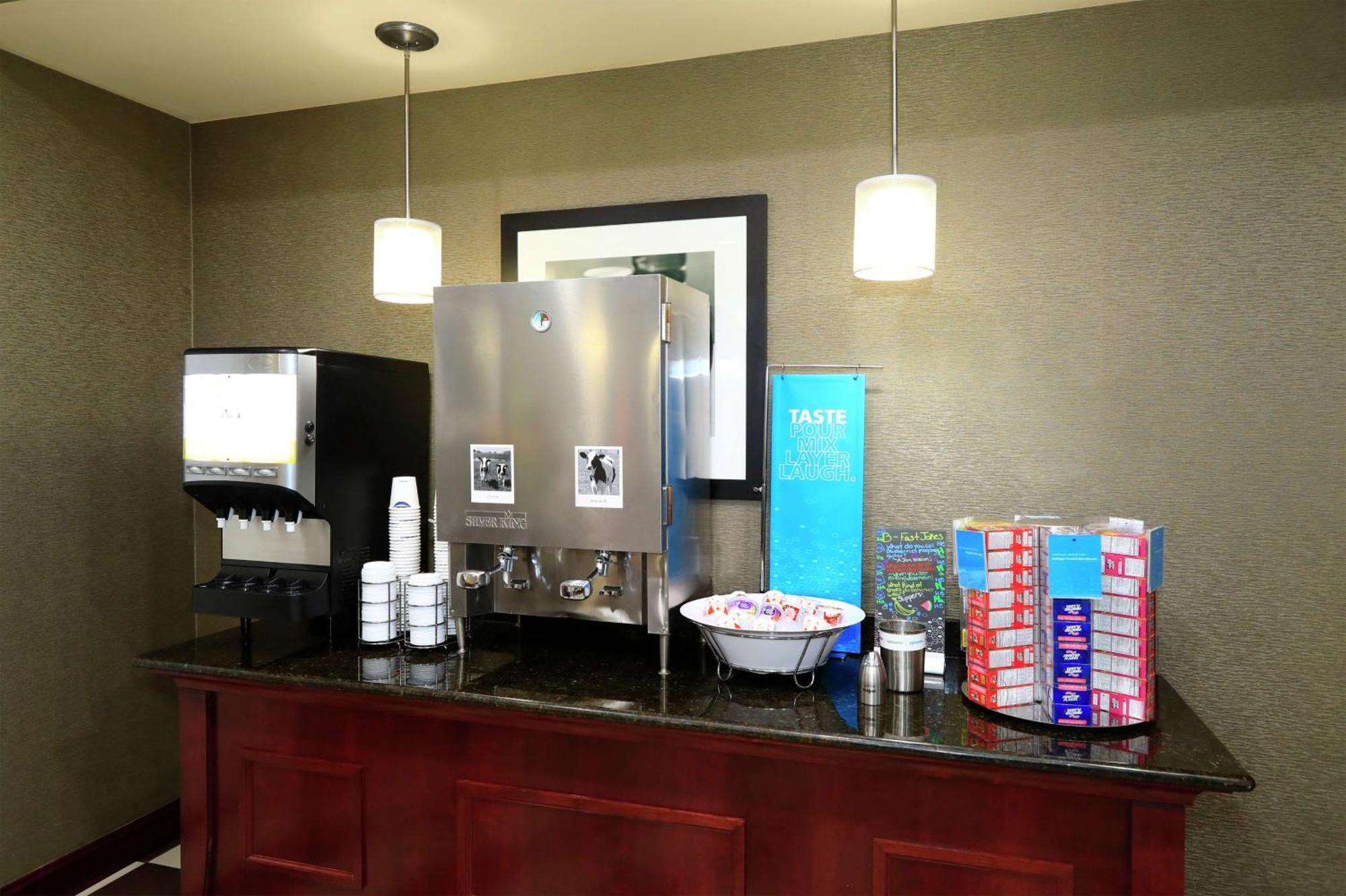 Hampton Inn And Suites Of Lamar Mill Hall Экстерьер фото